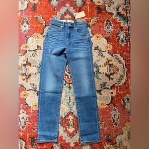 CQY BFF JOY HIGH RISE STRAIGHT JEANS